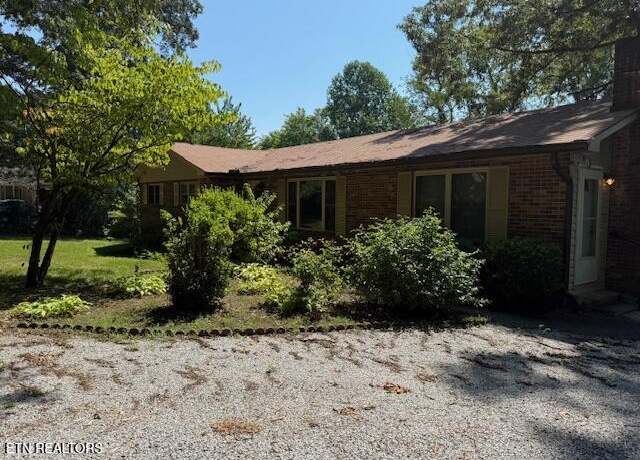 Property at 1516 Kathy Cir, Kingston, TN 37763, 3 beds, 2 baths