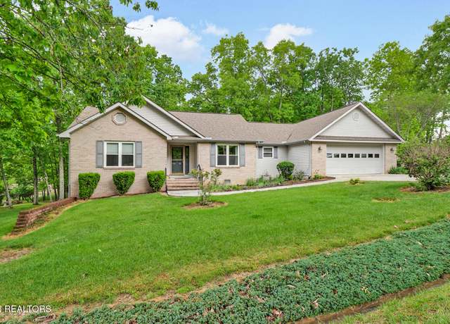 Property at 118 Lisa Ln, Crossville, TN 38558, 3 beds, 2.5 baths