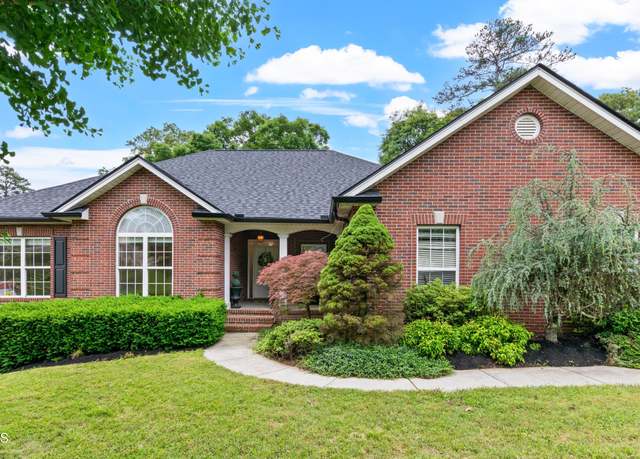 Property at 5312 Windingbrooke Ln, Knoxville, TN 37918, 3 beds, 2.5 baths