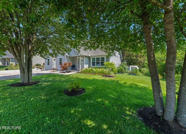 Property at 7501 Heumsdale Dr, Knoxville, TN 37924, 4 beds, 3.5 baths