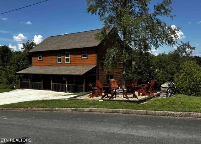 Property at 406 Oak Sky Way, Sevierville, TN 37876, 3 beds, 3 baths
