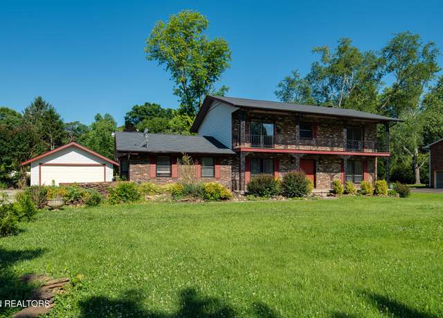 Property at 813 Naples Rd, Knoxville, TN 37923, 4 beds, 2.5 baths