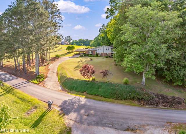 Property at 108 Pattie Gap Rd, Philadelphia, TN 37846, 4 beds, 2.5 baths