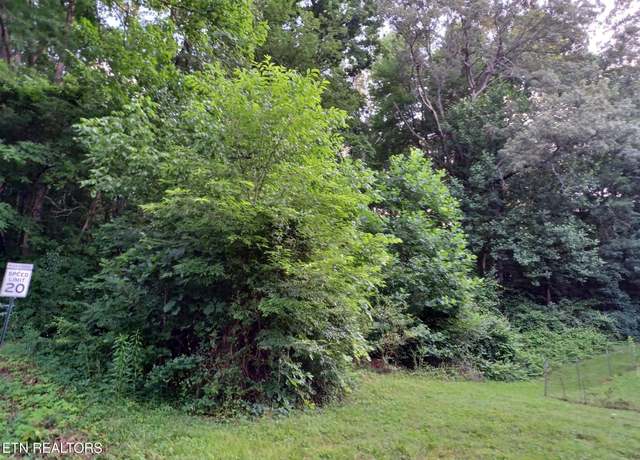 Property at 2732 Willocks Ave, Maryville, TN 37804
