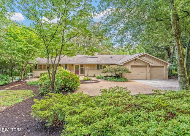 Property at 6920 Stone Mill Dr, Knoxville, TN 37919, 5 beds, 4 baths
