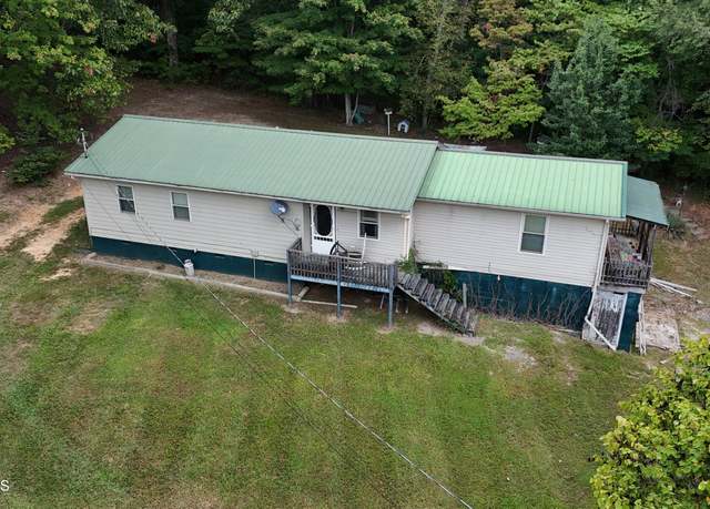 Property at 8928 Ellis Ln, Powell, TN 37849, 3 beds, 2 baths