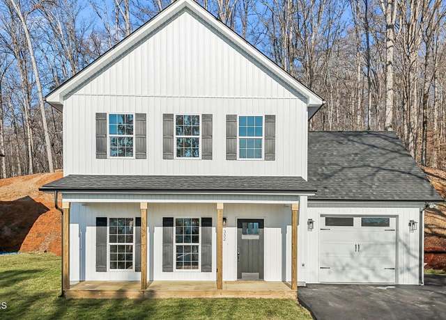 Property at 352 Clinch Ave, Clinton, TN 37716, 3 beds, 2.5 baths