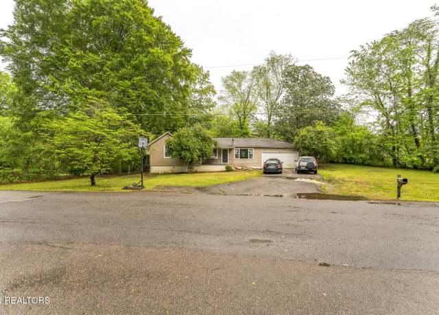 Property at 2312 Belt Rd, Knoxville, TN 37920, 3 beds, 2 baths