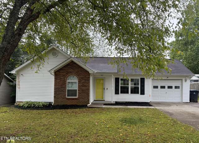 Property at 5910 Autumn Oaks Lane Ln, Knoxville, TN 37921, 3 beds, 1.5 baths