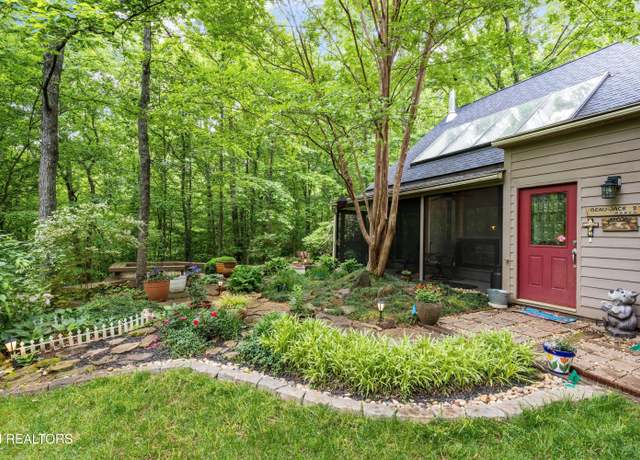 Property at 5009 Big Springs Rd, Friendsville, TN 37737, 3 beds, 3 baths