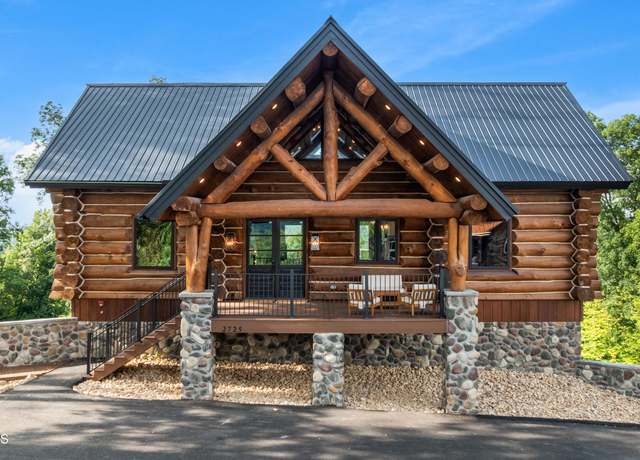 Property at 2725 Red Sky Dr, Sevierville, TN 37862, 6 beds, 7 baths