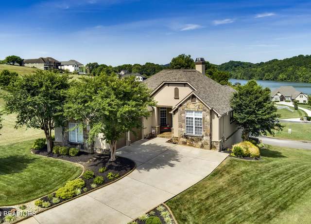 Property at 315 Hummingbird Dr, Vonore, TN 37885, 3 beds, 3.5 baths