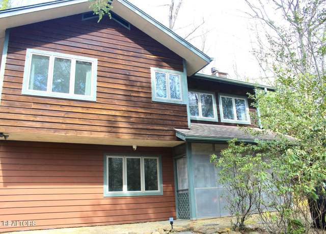 Property at 925 Sunshine Trl, Gatlinburg, TN 37738, 1 bed, 1.5 baths