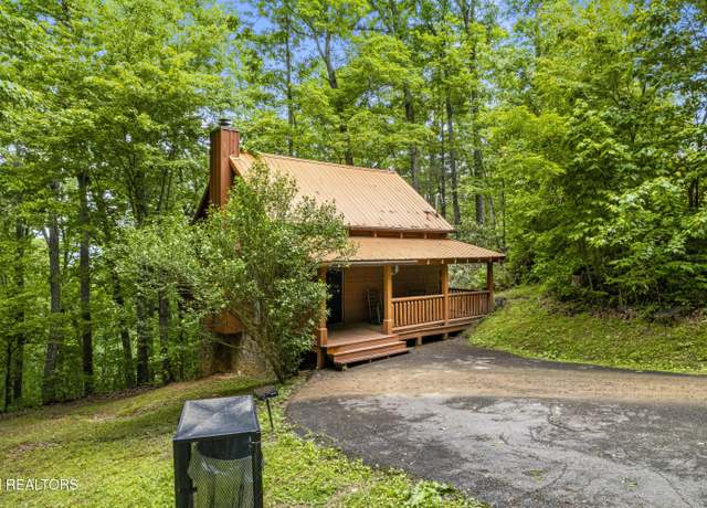 Property at 3433 Twin City Way, Pigeon Forge, TN 37863, 1 bed, 1.5 baths