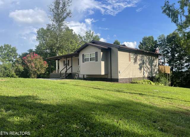 Property at 227 Southern Ln, Tazewell, TN 37879, 5 beds, 3 baths