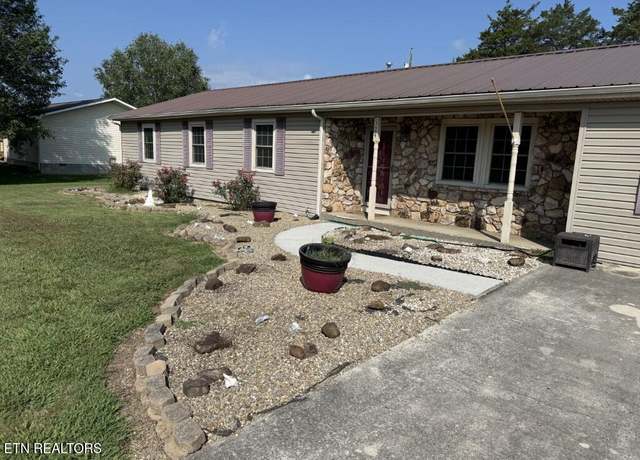 Property at 324 Farris Cir, Lafollette, TN 37766, 3 beds, 2 baths