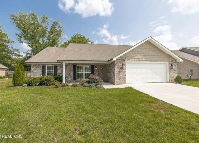 Property at 212 Horton Ln, Maryville, TN 37803, 3 beds, 2 baths