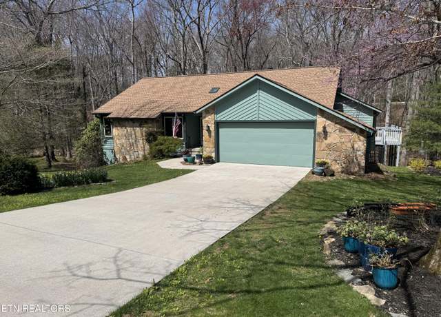 Property at 54 Heather Glen Ct, Crossville, TN 38558, 3 beds, 2 baths