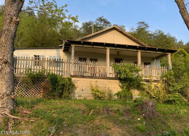 Property at 2519 Maples Branch Rd, Sevierville, TN 37876, 2 beds, 1 bath
