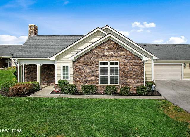 Property at 4921 Willow Bluff Cir, Knoxville, TN 37914, 2 beds, 2 baths