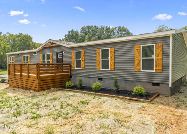 Property at 2827 Wayland Rd Rd, Knoxville, TN 37914, 4 beds, 3 baths