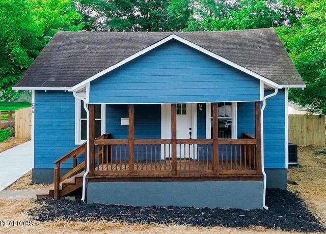 Property at 206 Hillcrest Dr, Knoxville, TN 37918, 3 beds, 2 baths