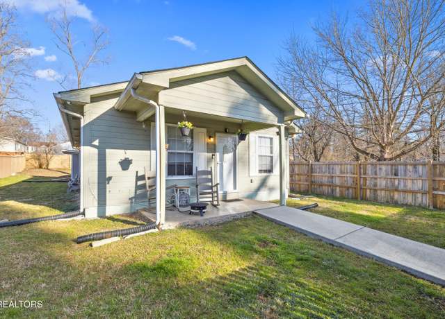 Property at 2605 Louise Ave, Knoxville, TN 37914, 2 beds, 2 baths