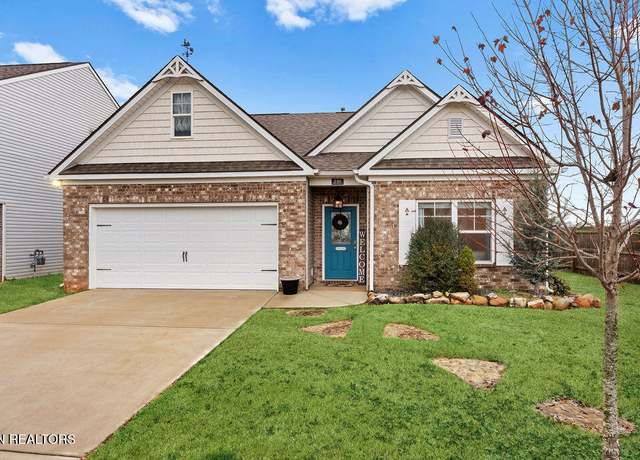 Property at 240 Cedar Park Dr, Loudon, TN 37774, 4 beds, 2 baths