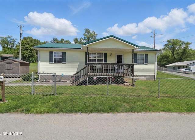 Property at 138 Robinson Ln, Middlesboro, KY 40965, 3 beds, 2 baths