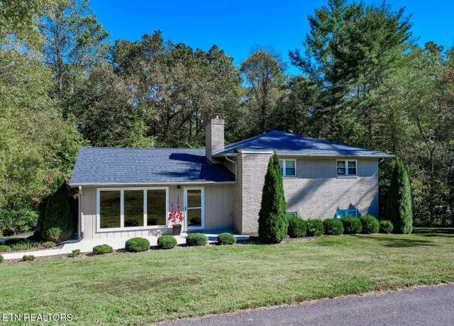 Property at 1301 Golf Course Rd, Newport, TN 37821, 4 beds, 2.5 baths