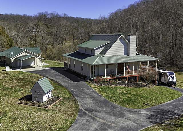 Property at 1140 Tater Valley Rd, Washburn, TN 37888, 4 beds, 3 baths