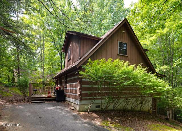 Property at 2345 Courtney Ln, Sevierville, TN 37876, 2 beds, 2 baths
