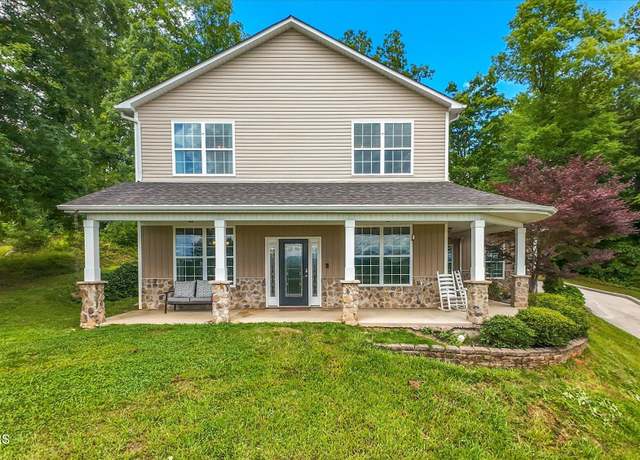 Property at 7214 Austin Park Ln, Knoxville, TN 37920, 5 beds, 3.5 baths
