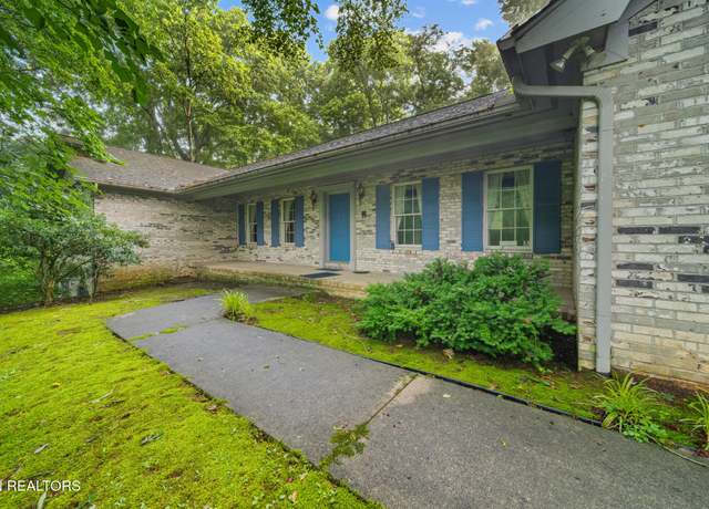 Property at 6329 Mountain Laurel Rd, Knoxville, TN 37924, 5 beds, 3.5 baths