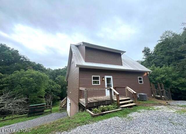 Property at 2073 Oven Creek Rd, Parrottsville, TN 37843, 1 bed, 2 baths