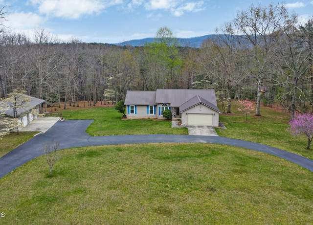 Property at 281 Hatler Rd, Crossville, TN 38555, 3 beds, 2.5 baths