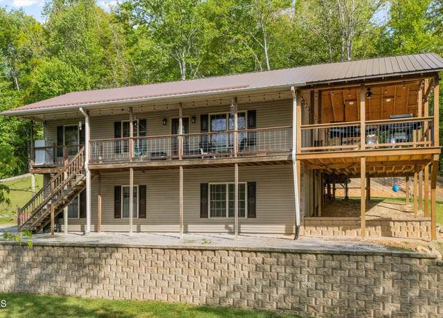 Property at 1439 Coal Hill Rd, Harriman, TN 37748, 2 beds, 2.5 baths