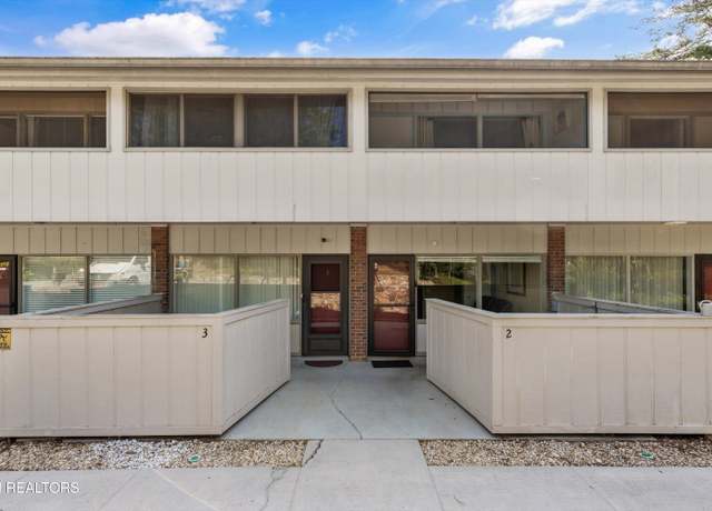 Property at 2806 Suncrest Rd Apt 2, Pigeon Forge, TN 37863, 2 beds, 1.5 baths