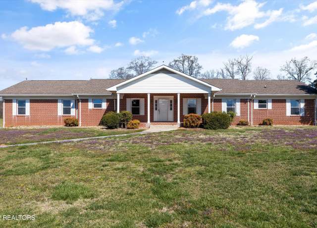Property at 3939 Us Highway 411, Maryville, TN 37801, 3 beds, 3.5 baths