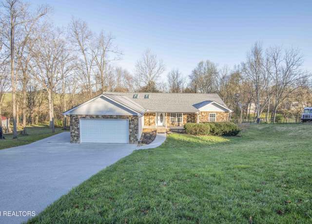 Property at 555 White Oak Cir, Kodak, TN 37764, 3 beds, 3 baths