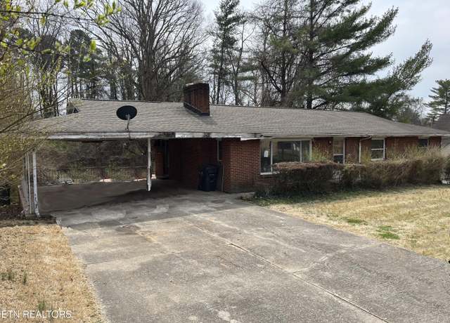 Property at 2440 Brooks Ave, Knoxville, TN 37914, 3 beds, 2.5 baths