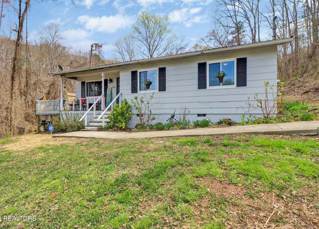 Property at 3225 W Wolf Valley Rd, Clinton, TN 37716, 4 beds, 2 baths