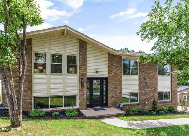 Property at 7822 Stillbrook Ln, Knoxville, TN 37938, 3 beds, 2 baths