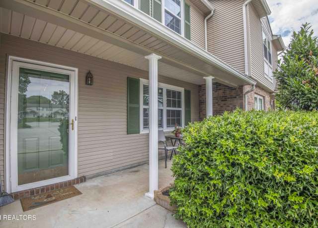 Property at 113 Templeton Rd, Knoxville, TN 37918, 2 beds, 1.5 baths