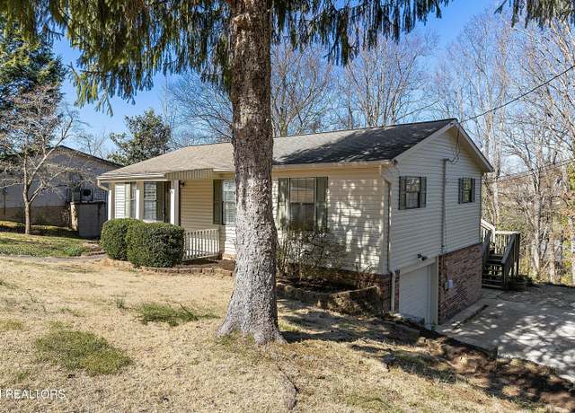 Property at 215 White Pine Ln, Rockford, TN 37853, 3 beds, 1.5 baths