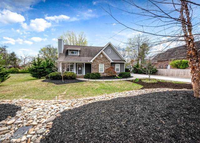 Property at 1916 Old Niles Ferry Rd, Maryville, TN 37803, 4 beds, 2.5 baths