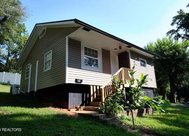 Property at 128 E Wadsworth Cir, Oak Ridge, TN 37830, 2 beds, 1 bath