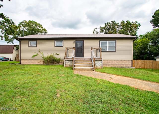 Property at 2894 Boyds Creek Hwy, Sevierville, TN 37876, 3 beds, 1 bath
