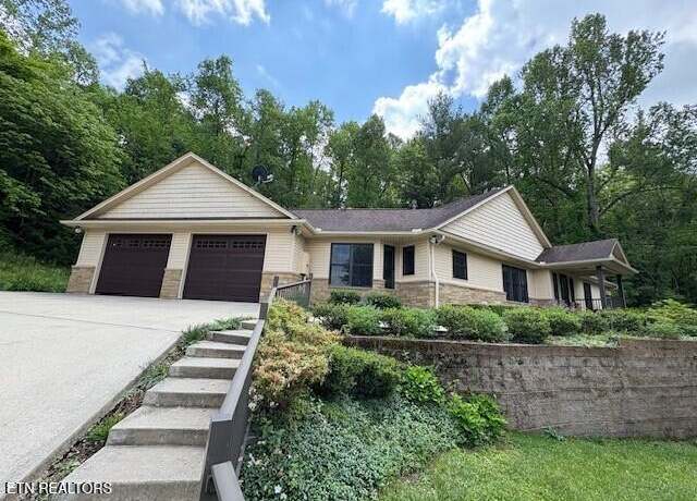 Property at 197 Evergreen Pl, Sparta, TN 38583, 4 beds, 3.5 baths
