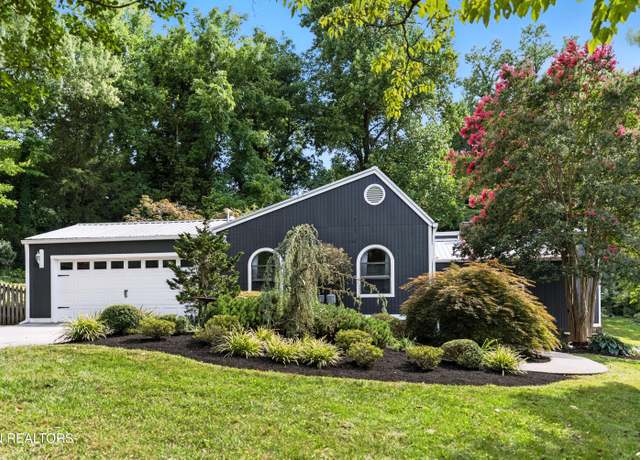 Property at 7616 Westdale Dr, Knoxville, TN 37909, 3 beds, 2.5 baths